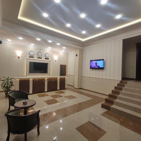 Hotel Khrchit Martuni Exterior foto
