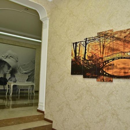 Hotel Khrchit Martuni Exterior foto