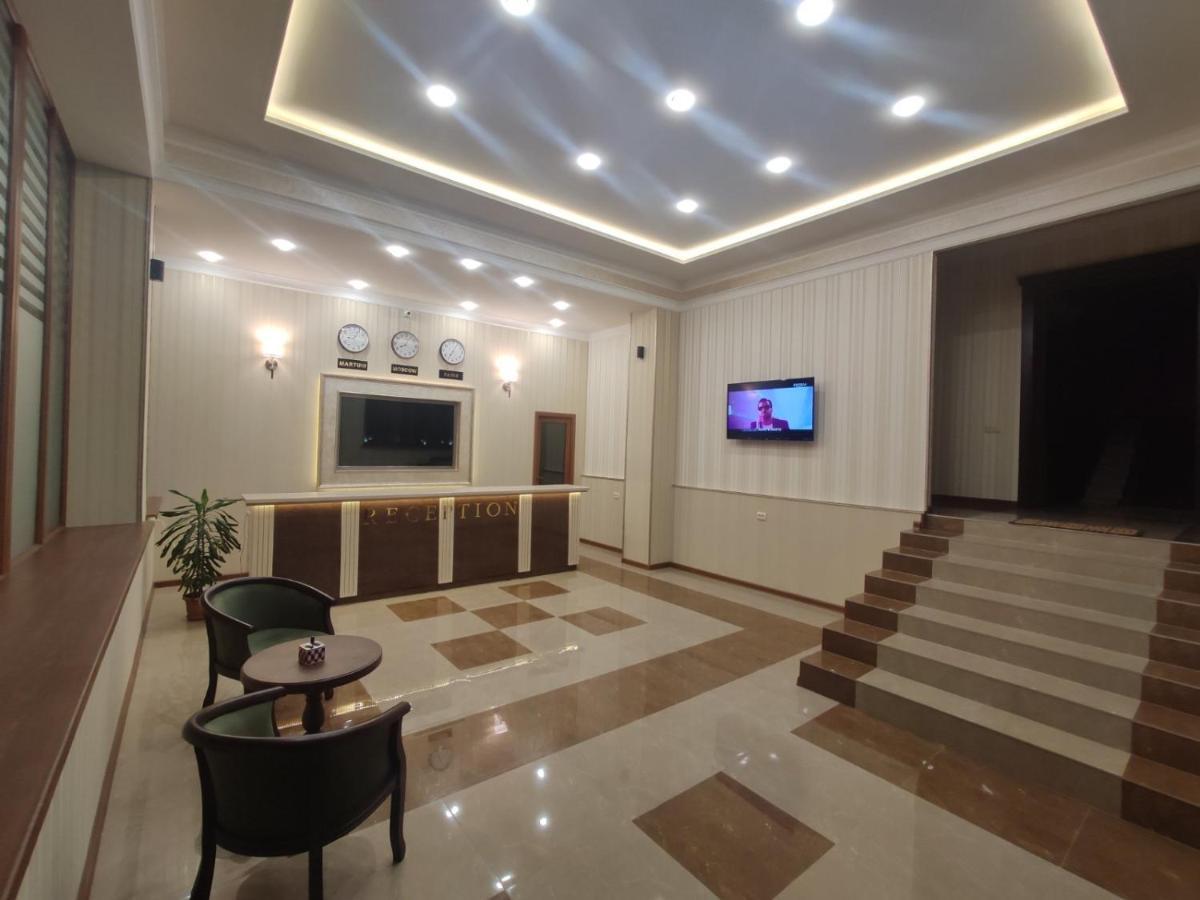 Hotel Khrchit Martuni Exterior foto